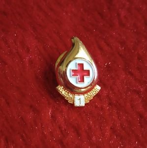 Red Cross Donor Pin